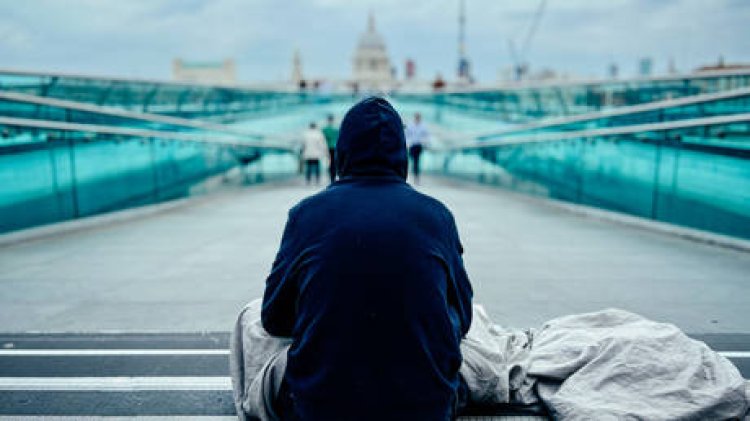 Survey reveals Ukrainians' concerns about losing homes and employment in the UK