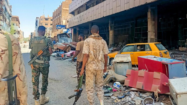 Sudanese Military Seizes Khartoum Airport, Key Locations