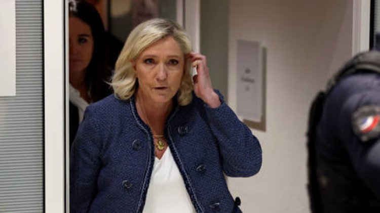 French Prime Minister Calls Trump’s Backing of Le Pen 'Interference'