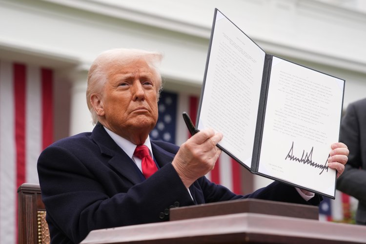Trump forges on despite market downturn