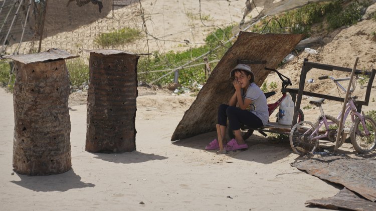 Israeli military completes encirclement of Gaza's Rafah