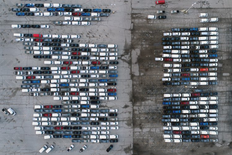 Sectors Face Obstacles in Securing Exemptions from Trump's Tariffs