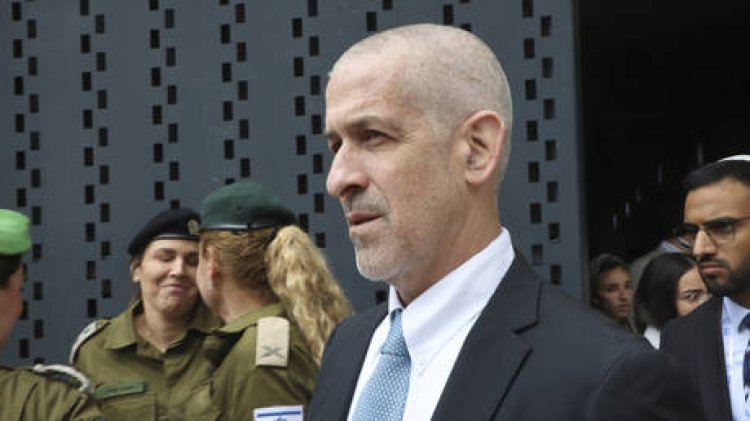 Intel chief: Netanyahu directed security service to surveil protestors
