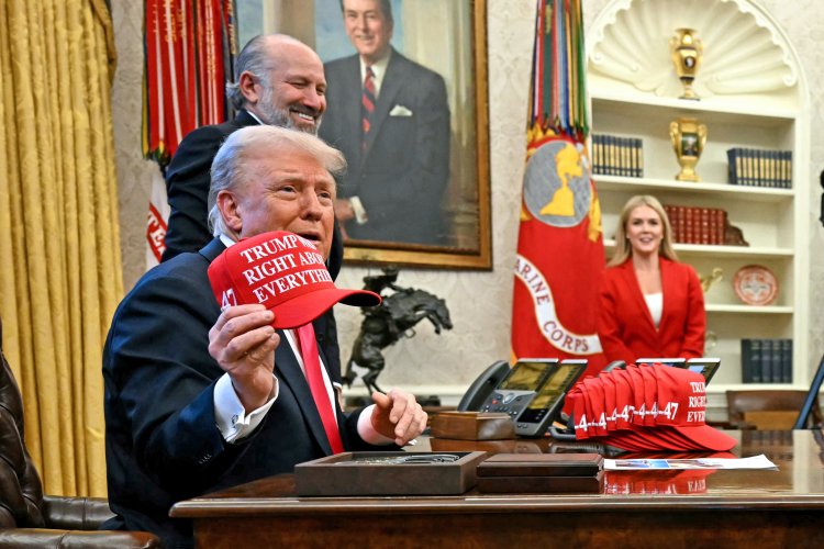 Trump Organization Offers Hats for 2028