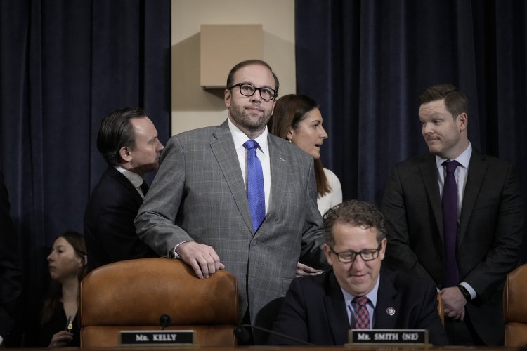 Republicans hurry to finalize Trump's tax legislation
