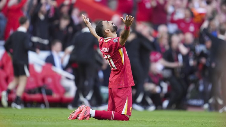 Liverpool rout Tottenham Hotspur, clinching the Premier League title