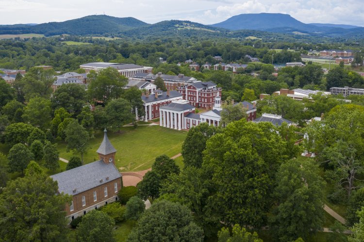 Why Small Colleges Are Engaging Lobbyists For the First Time