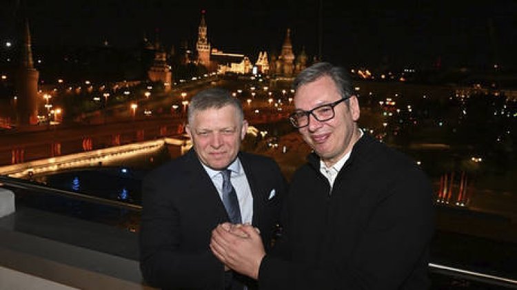 Video from Moscow Features Heartfelt Exchange Between Serbia’s Vucic and Slovakia’s Fico